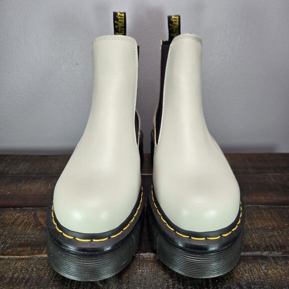 NEW Dr Martens Audrick Chelsea Boot Womens Size 10 Leather Platform Boot Taupe - Picture 3 of 11